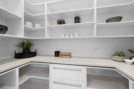 Photo of property in 5 Dalweny Lane, Cracroft, Christchurch, 8025