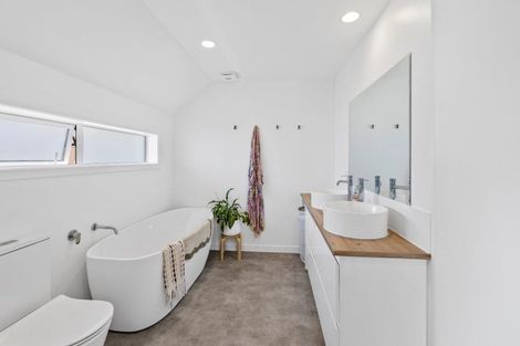 Photo of property in 15 Verbena Glen, Mount Maunganui, 3116
