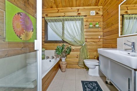 Photo of property in 32 Hobson Road, Lucas Heights, Auckland, 0632