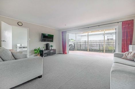 Photo of property in 16b Campbell Street, Waiuku, 2123