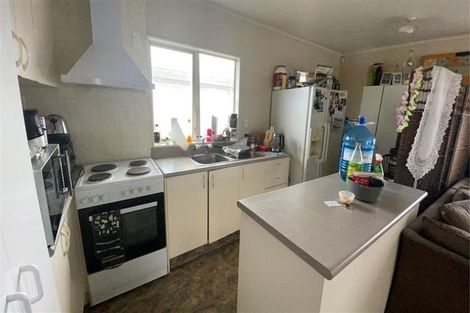 Photo of property in 196 Russell Road, Manurewa, Auckland, 2102