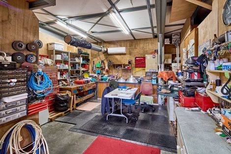 Photo of property in 132 Bing Lucas Drive, Tawa, Wellington, 5028