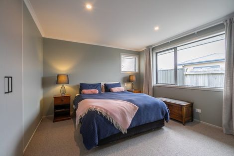 Photo of property in 22a Lawson Burrows Crescent, Te Anau, 9600