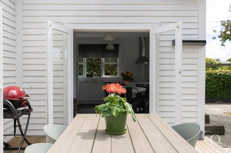 Photo of property in 613 Whitehead Road, Saint Leonards, Hastings, 4120