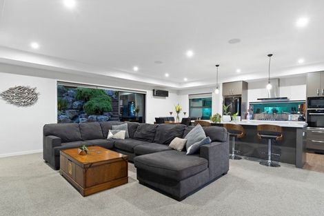 Photo of property in 266 Ballintoy Park Drive, Welcome Bay, Tauranga, 3175