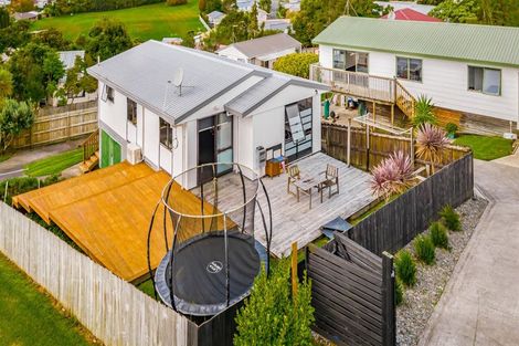 Photo of property in 3 Maywood Crescent, Glen Eden, Auckland, 0602