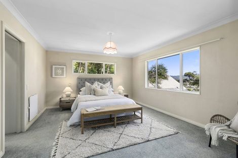 Photo of property in 233a Whites Line East, Waiwhetu, Lower Hutt, 5010