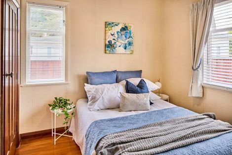 Photo of property in 10 Avon Street, Waterloo, Lower Hutt, 5011