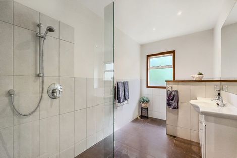 Photo of property in 22 Aileen Place, Whangamata, 3691