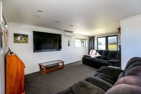 Photo of property in 37 Upper Pitone Road, Pitone, New Plymouth, 4374