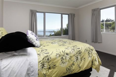 Photo of property in 17 Mandalay Lane, Redcliffs, Christchurch, 8081