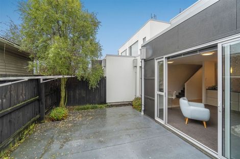 Photo of property in 2/670 Ferry Road, Woolston, Christchurch, 8023