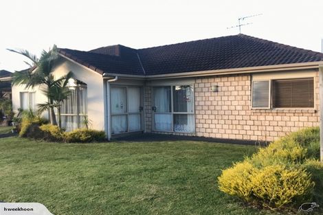 Photo of property in 19 Walter Haddrell Crescent, Flat Bush, Auckland, 2016