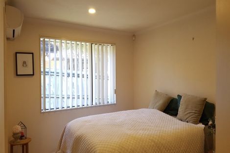 Photo of property in 26 William Gamble Drive, Greenhithe, Auckland, 0632