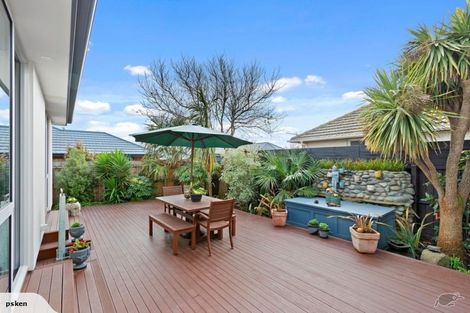 Photo of property in 429 Bower Avenue, Parklands, Christchurch, 8083