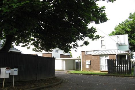 Photo of property in 2 Teo Lane, Mangere, Auckland, 2022