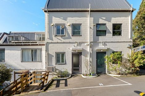 Photo of property in Sherwood Mews, 28n Bidwill Street, Mount Cook, Wellington, 6021