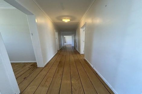 Photo of property in 1/47 Clevedon Road, Papakura, 2110