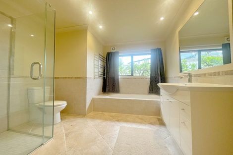 Photo of property in 16a George Laurenson Lane, Mount Roskill, Auckland, 1041