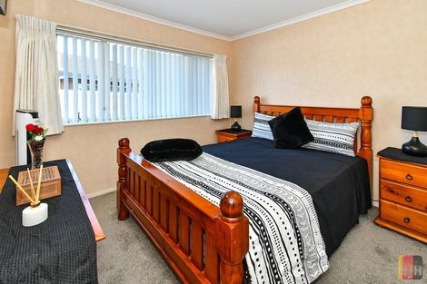 Photo of property in 1 Gairloch Place, Wattle Downs, Auckland, 2103