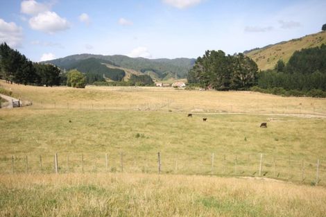 Photo of property in 156 Akatarawa Road, Reikorangi, Waikanae, 5391