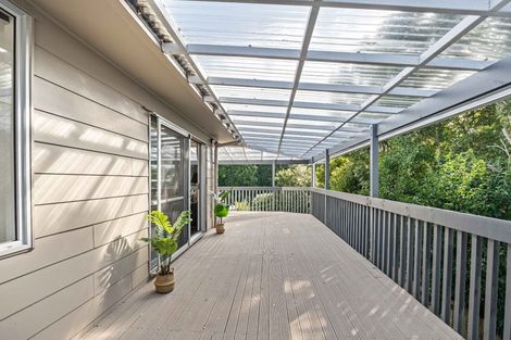 Photo of property in 21 Celeste Place, Totara Vale, Auckland, 0627