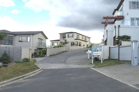 Photo of property in 9 Graceview Way, West Harbour, Auckland, 0618