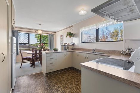 Photo of property in 14 Poplar Grove, Whalers Gate, New Plymouth, 4310