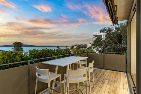 Photo of property in 4 Ronaki Road, Mission Bay, Auckland, 1071