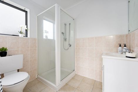 Photo of property in 13b Parkcrest Drive, Henderson, Auckland, 0612