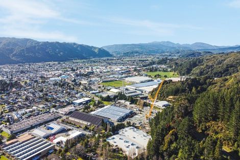 Photo of property in 2 Wallaceville Road, Wallaceville, Upper Hutt, 5018