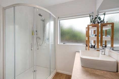 Photo of property in 34 Cromwell Drive, Fitzroy, Hamilton, 3206