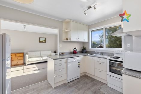 Photo of property in 40e Leighton Avenue, Waiwhetu, Lower Hutt, 5010