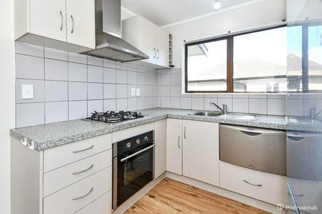 Photo of property in 2/9 Porchester Road, Papakura, 2110