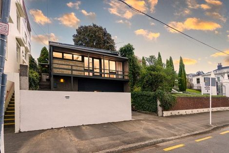 Photo of property in 31 Aro Street, Aro Valley, Wellington, 6021