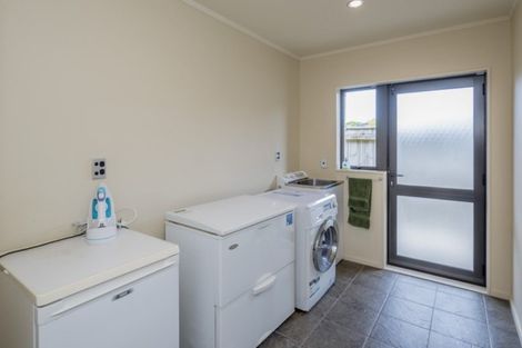 Photo of property in 12 Datum Way, Paraparaumu, 5032