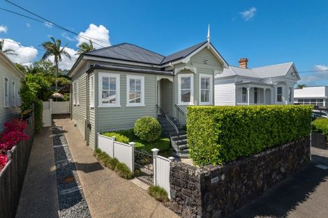 Photo of property in 12 Peel Street, Westmere, Auckland, 1022