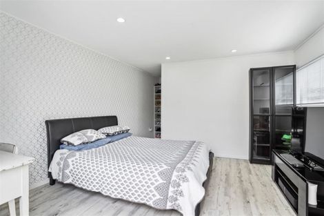 Photo of property in 117 Bruce Road, Glenfield, Auckland, 0629