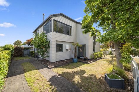 Photo of property in 7 Ngamotu Road, Taupo, 3330