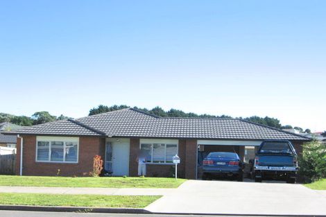 Photo of property in 7 Loughinisland Place, Weymouth, Auckland, 2103