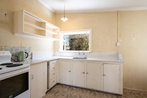 Photo of property in 1/38 Parkers Road, Tahunanui, Nelson, 7011