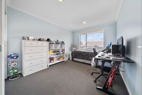 Photo of property in 3 Margaret Alice Close, Whalers Gate, New Plymouth, 4310