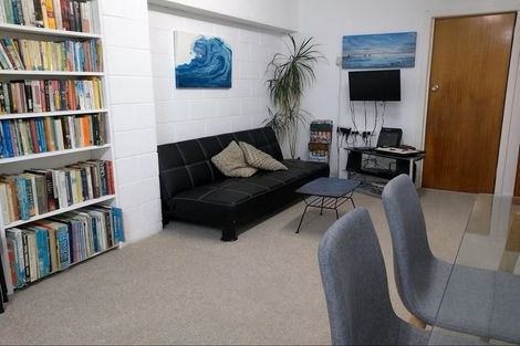 Photo of property in 120 Brooklands Road, Brooklands, New Plymouth, 4310