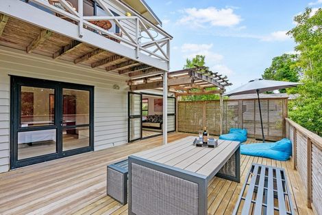 Photo of property in 14 Nile Road, Milford, Auckland, 0620