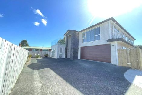 Photo of property in 14a Bridge Avenue, Te Atatu South, Auckland, 0610
