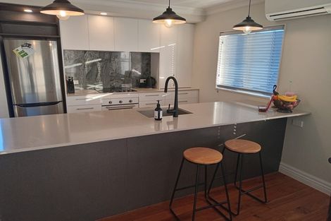 Photo of property in 183 Waimumu Road, Massey, Auckland, 0614