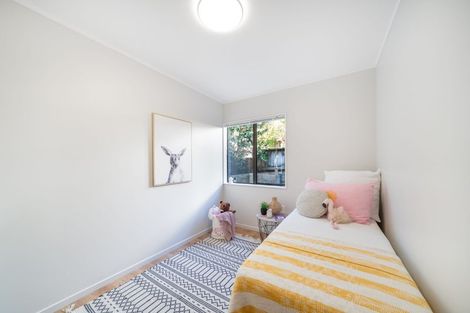 Photo of property in 12 Longmont Terrace, Churton Park, Wellington, 6037