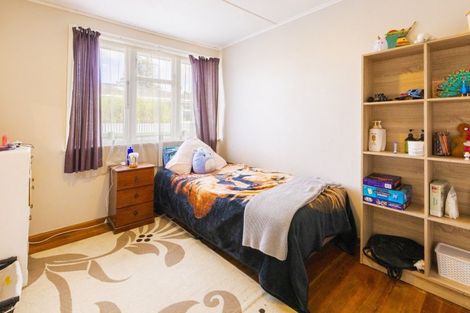 Photo of property in 32 Bibby Street, Waipawa, 4210