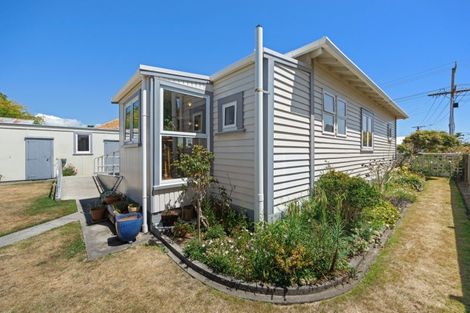Photo of property in 11 Normanby Street, Fitzroy, New Plymouth, 4312