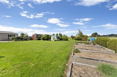 Photo of property in 40 Bell Road West, Halcombe, Feilding, 4777